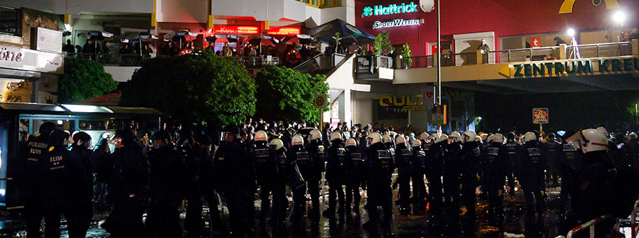 Polizeieinsatz am Kottbusser Tor, Mai 2014.